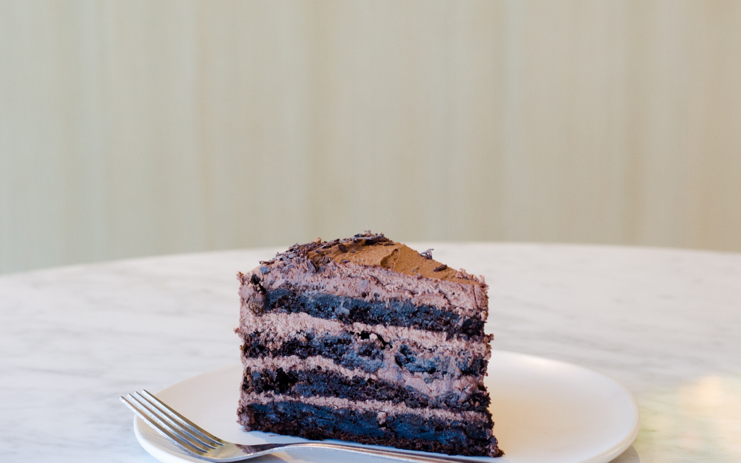 A Recovering Perfectionist Bakes a Cake